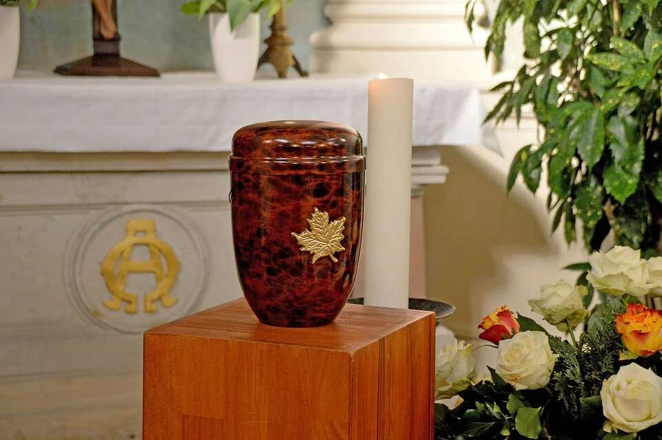 cremation service in Oakland, CA