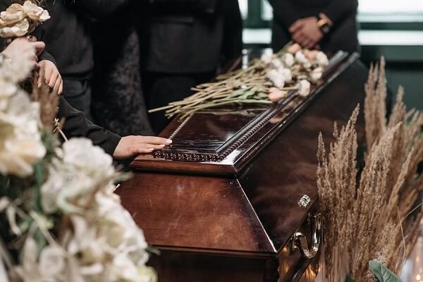 funeral home services in Oakland, CA